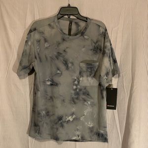 Lululemon Mens Relaxed Mesh Picketed SS. Size Medium. NEW WITH TAGS!!